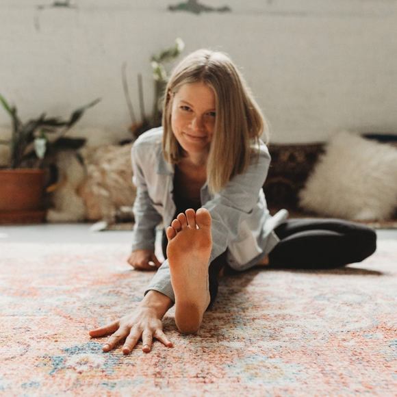 Meet your Posher, Tami - Picture 1 of 1